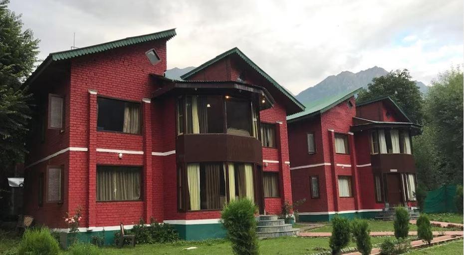 The Pinus Resort Pahalgām 外观 照片