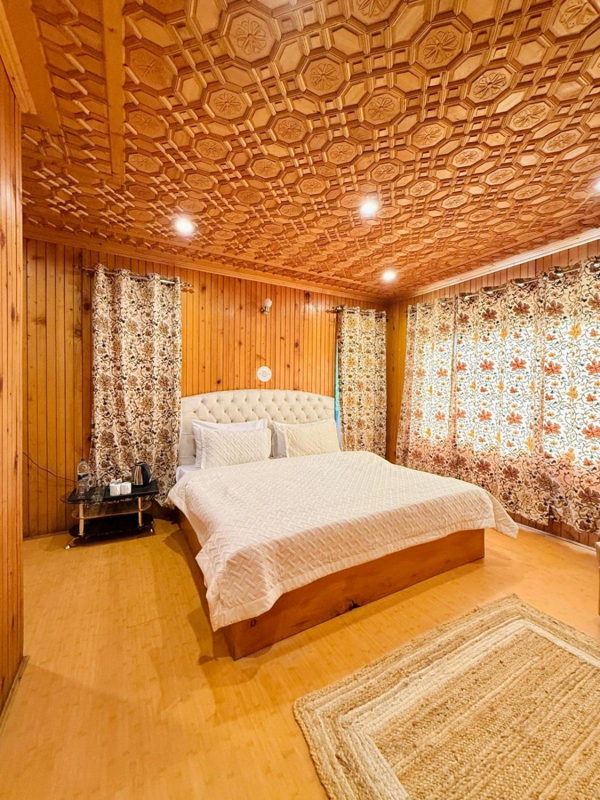 The Pinus Resort Pahalgām 外观 照片