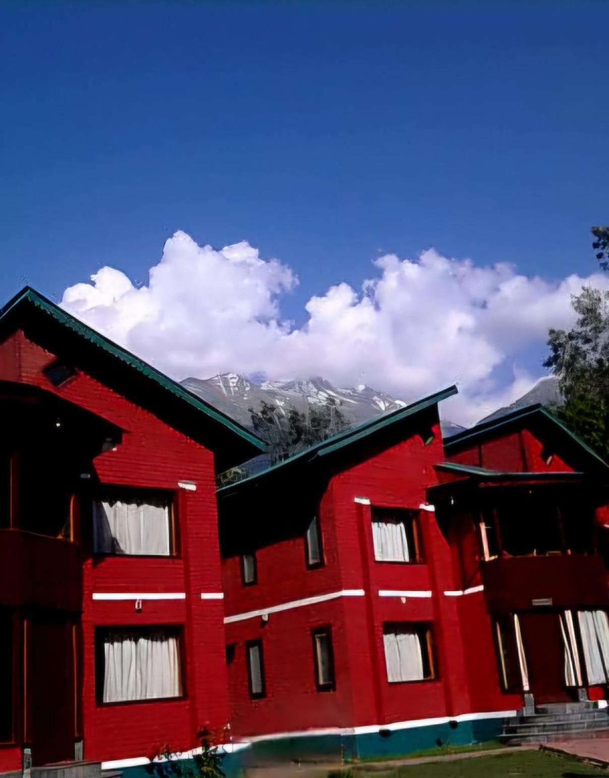 The Pinus Resort Pahalgām 外观 照片