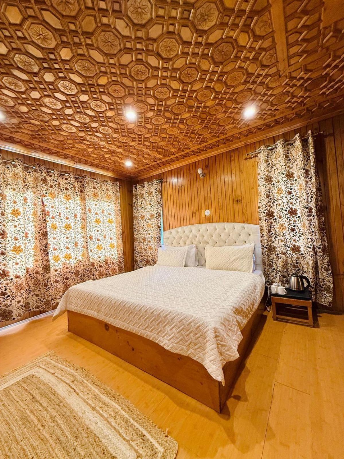 The Pinus Resort Pahalgām 外观 照片